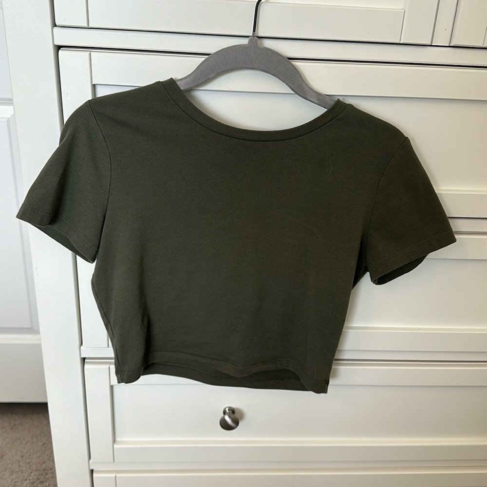Crop top